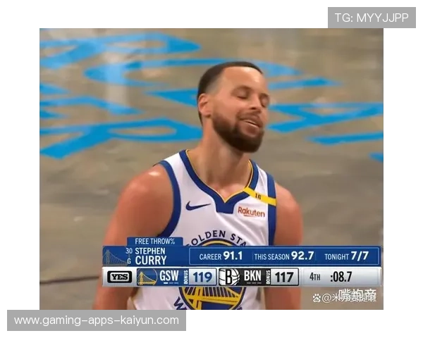 库里脚步一晃定点三分，勇士晃动全场防线