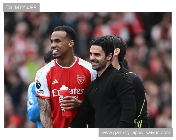 曼联青训小将加布里埃尔破门，首秀即展现天赋